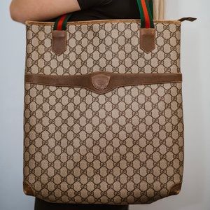 Gucci supreme tote bag